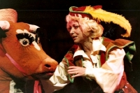 Barbara Windsor in 'Jack and the Beanstalk' at the Theatre Royal, Newcastle upon Tyne (1980/81)